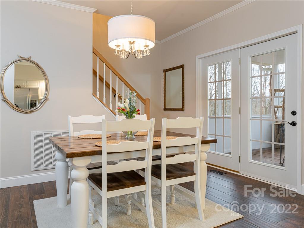 2122 North Rugby Road Hendersonville, NC 28791 - Photo 22 of 47 Gallery Image 22