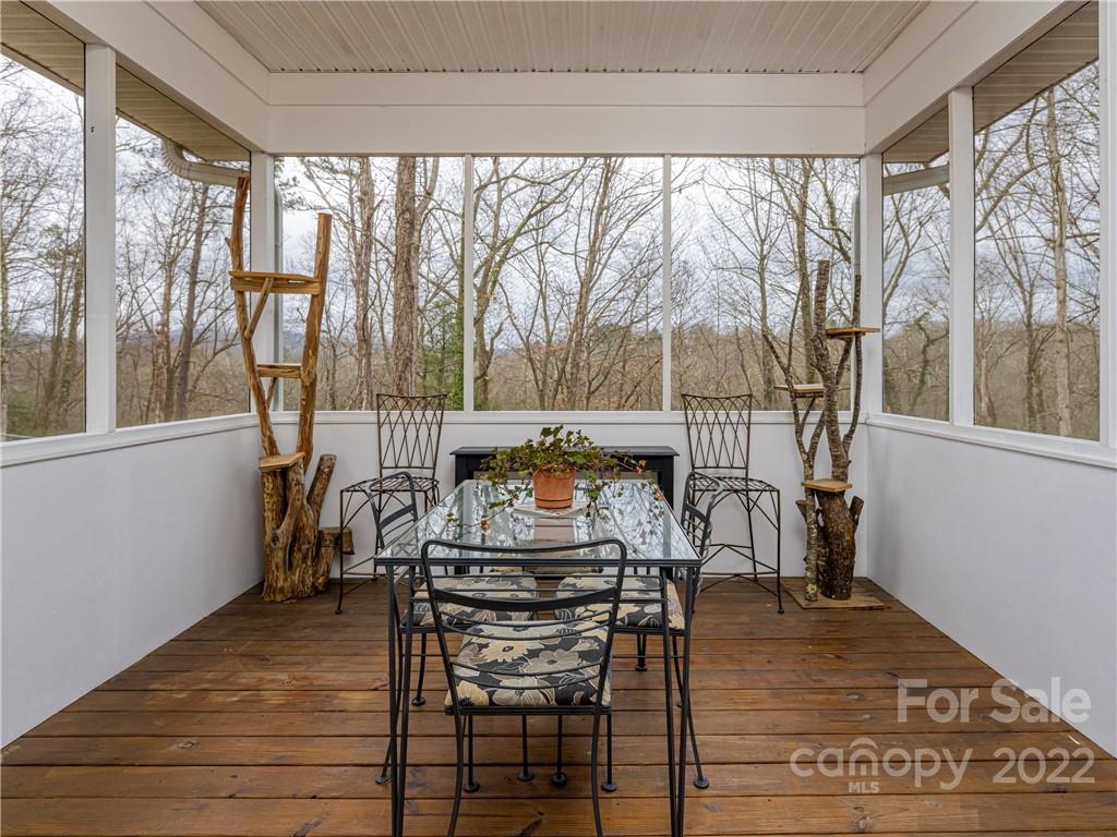 2122 North Rugby Road Hendersonville, NC 28791 - Photo 24 of 47 Gallery Image 24