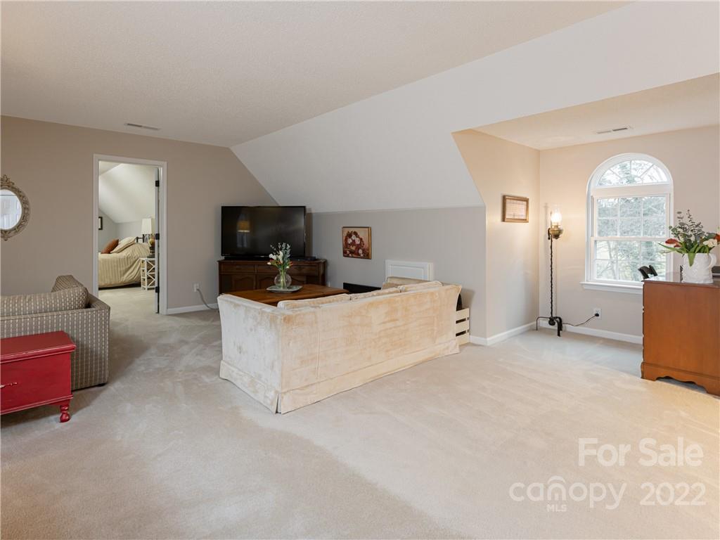 2122 North Rugby Road Hendersonville, NC 28791 - Photo 30 of 47 Gallery Image 30