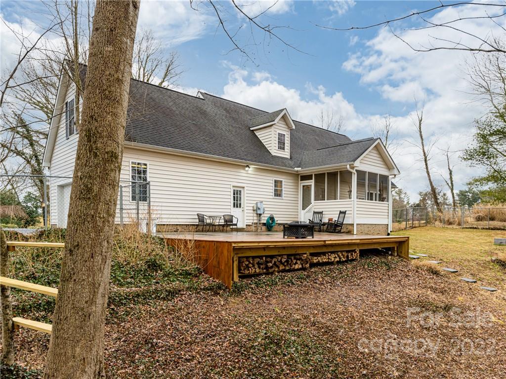 2122 North Rugby Road Hendersonville, NC 28791 - Photo 43 of 47 Gallery Image 43