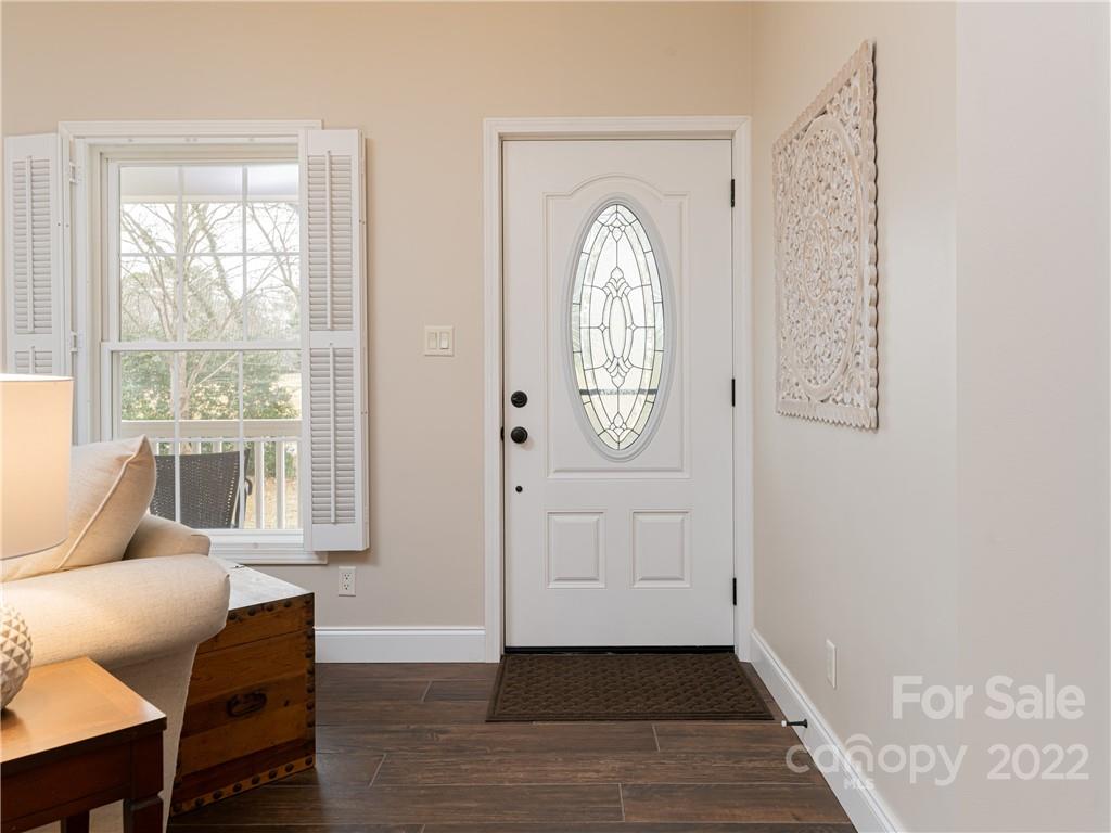 2122 North Rugby Road Hendersonville, NC 28791 - Photo 8 of 47 Gallery Image 8