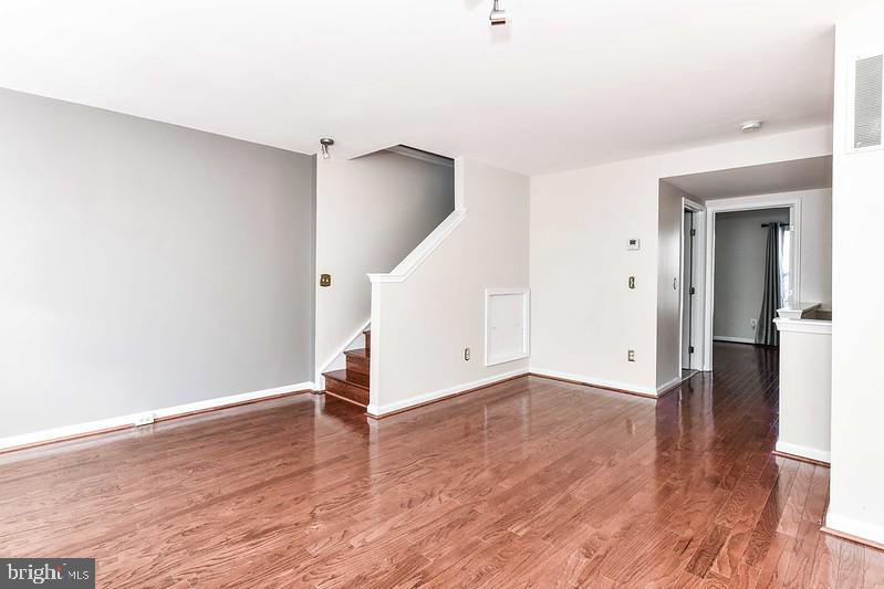 4289 Wheeled Caisson Square Fairfax, VA 22033 - Photo 16 of 26