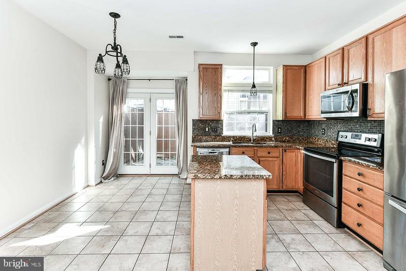 4289 Wheeled Caisson Square Fairfax, VA 22033 - Photo 23 of 26