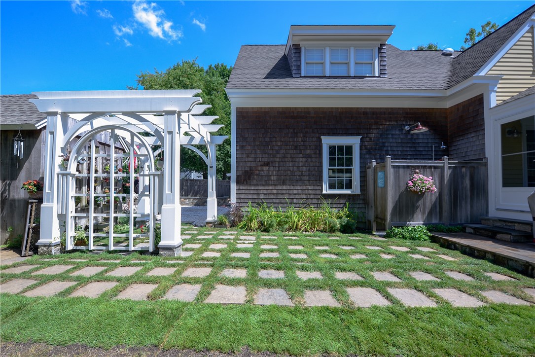 97 Ridgewood Road Charlestown, RI 02813 - Photo 5 of 41