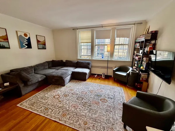 $600,000 | 116 Park Street, Unit 2, Brookline, MA 02446