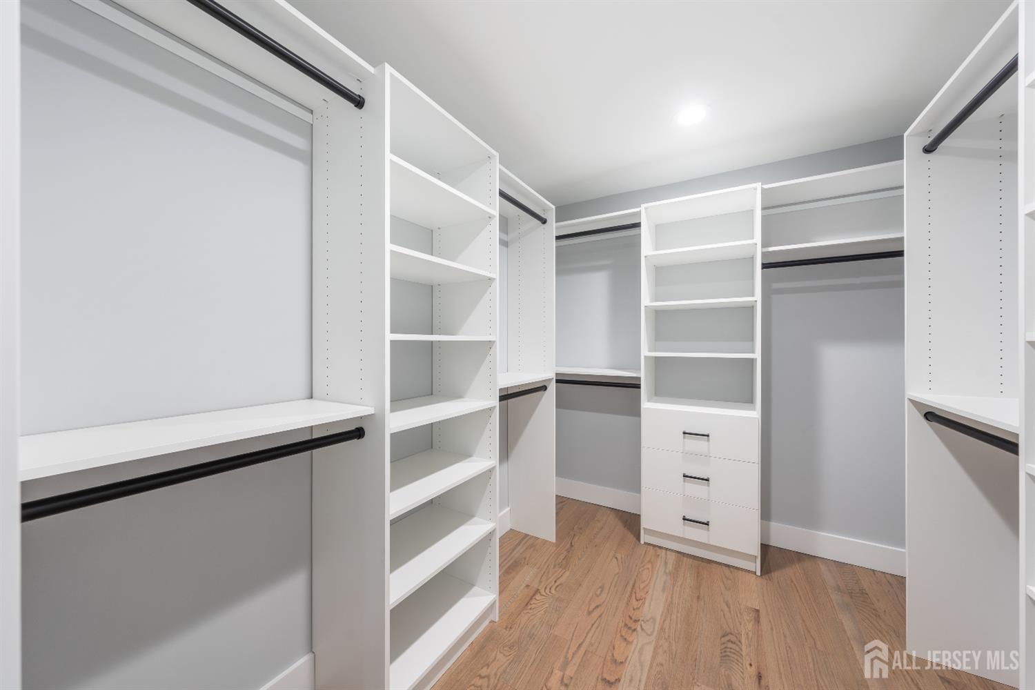 68 Longfellow Drive Colonia, NJ 07067 - Photo 16 of 30