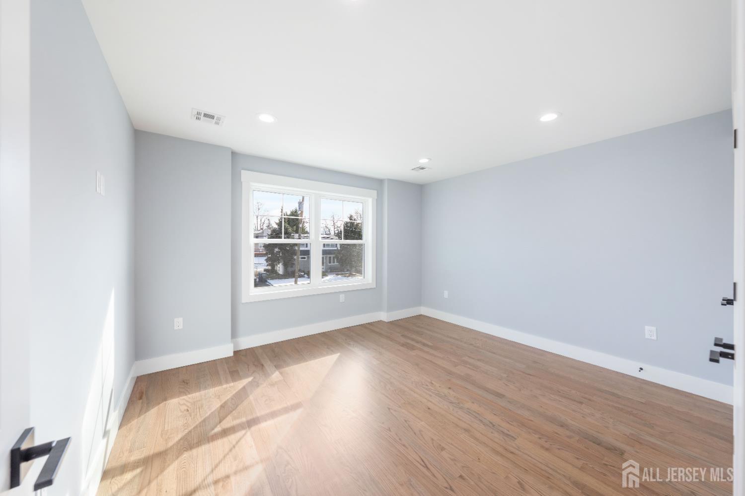 68 Longfellow Drive Colonia, NJ 07067 - Photo 22 of 30