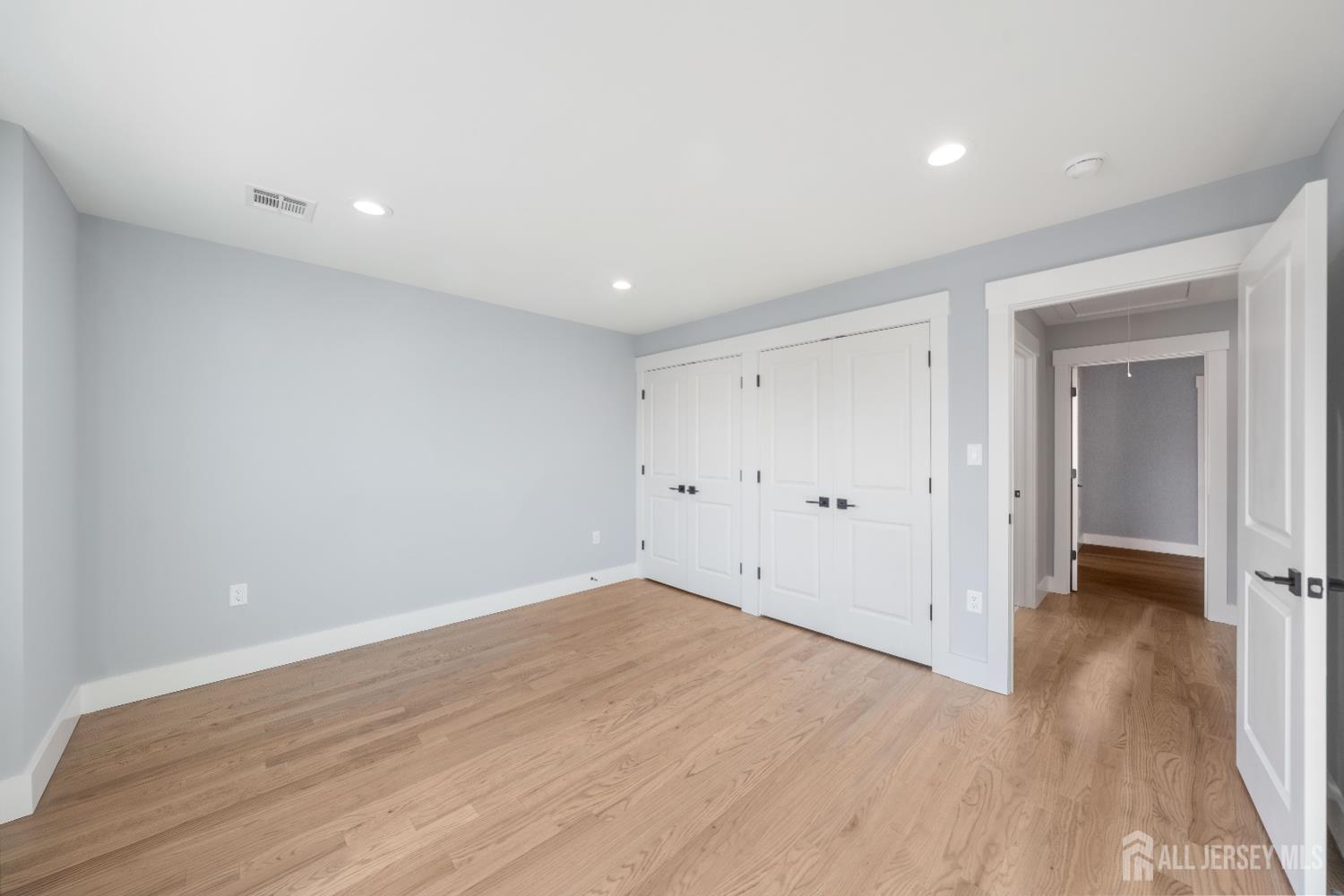 68 Longfellow Drive Colonia, NJ 07067 - Photo 23 of 30