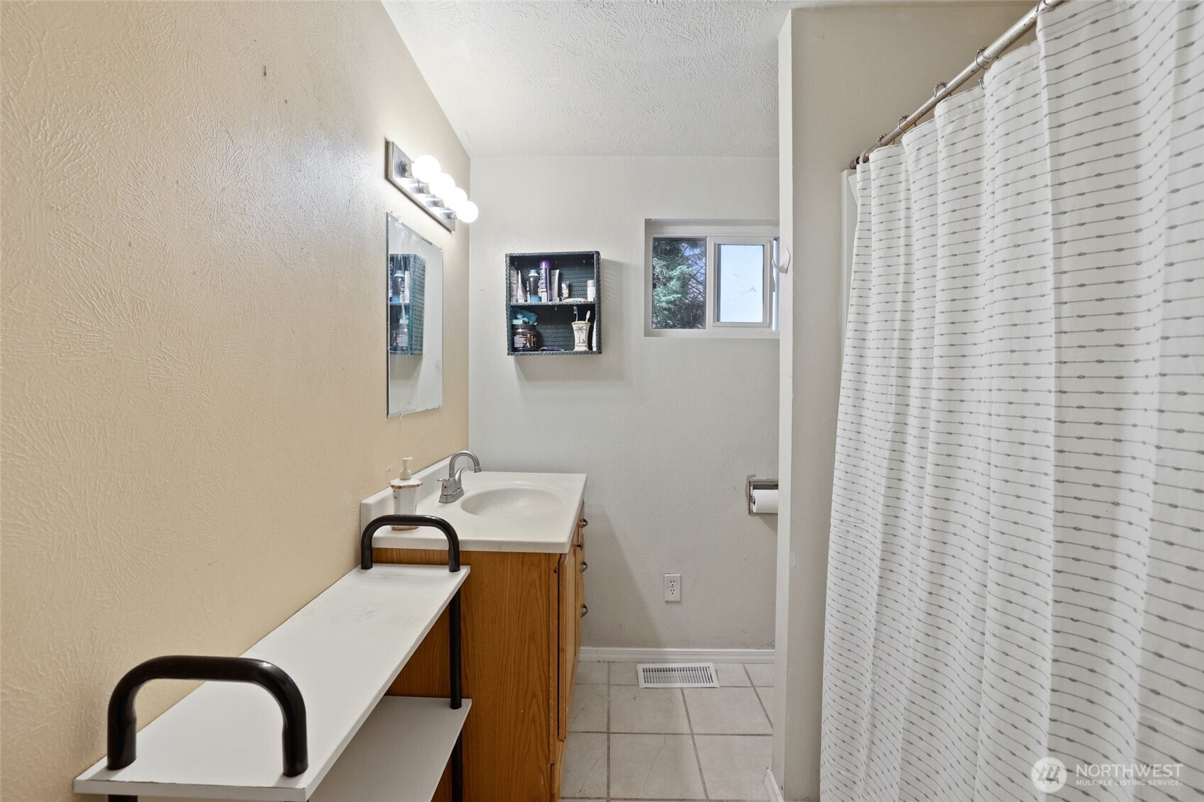 2030 Kent Des Moines Road Des Moines, WA 98198 - Photo 15 of 40