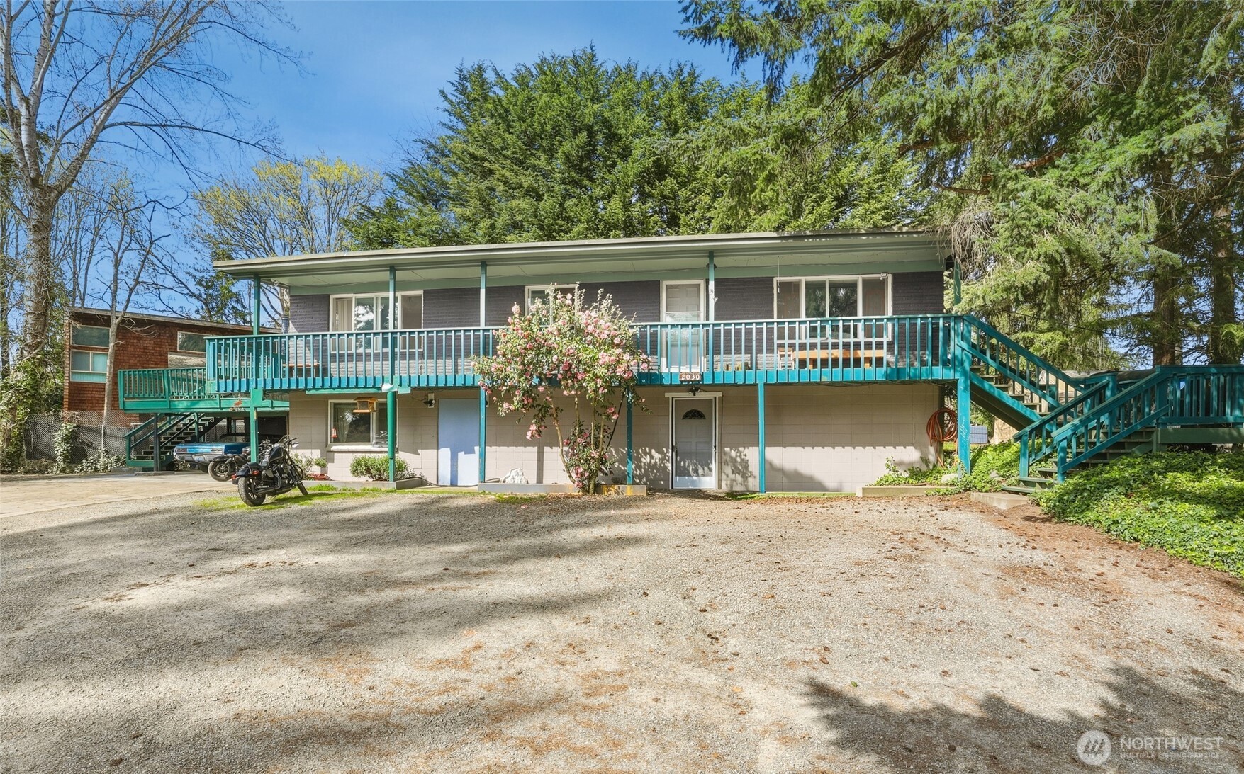 2030 Kent Des Moines Road Des Moines, WA 98198 - Photo 3 of 40