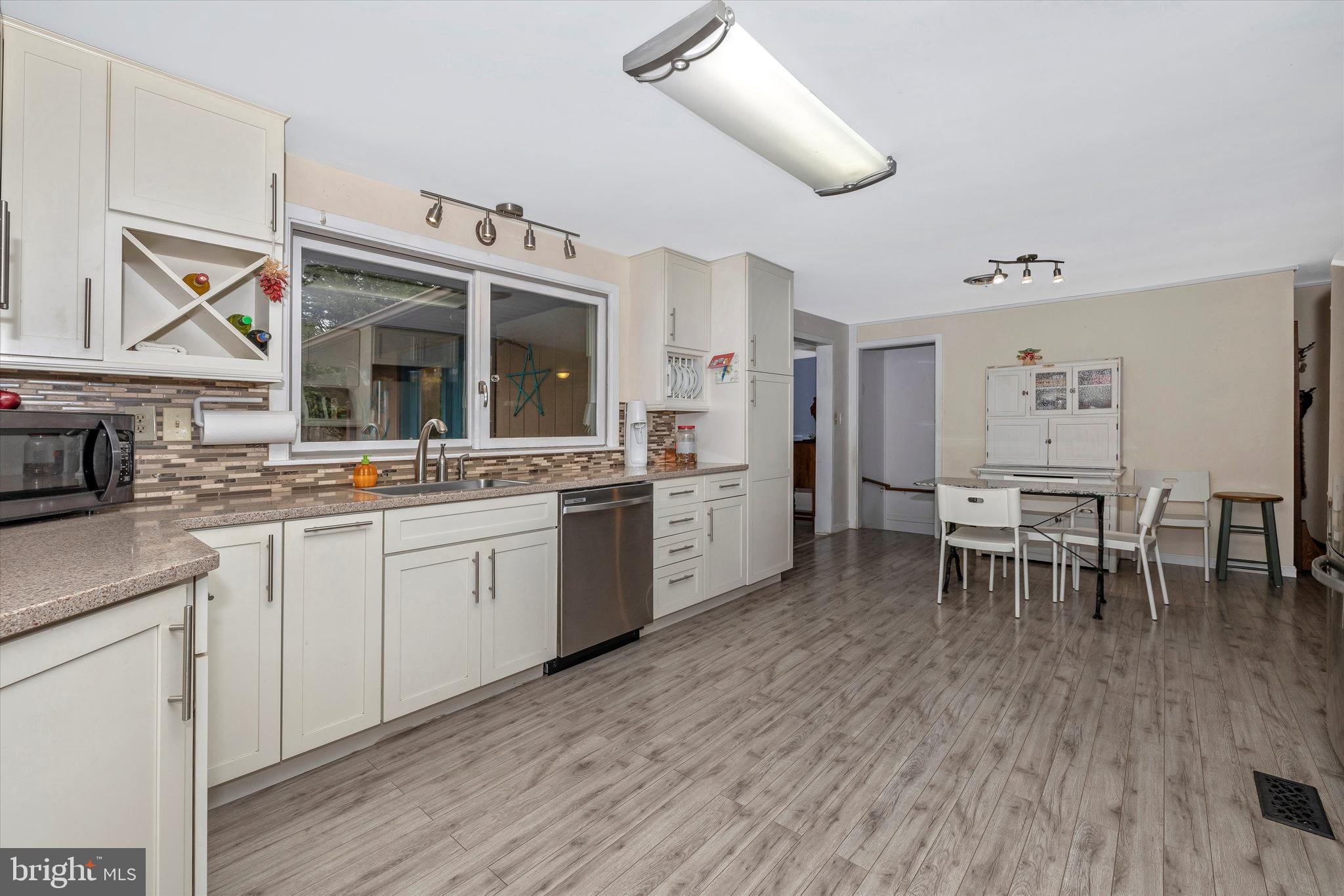 4460 Mountville Road Frederick, MD 21703 - Photo 9 of 60