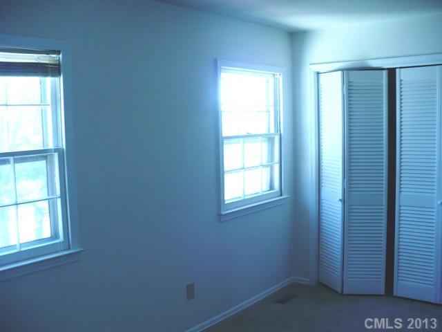 8402 Knights Bridge Road Charlotte, NC 28210 - Photo 9 of 15 Gallery Image 9