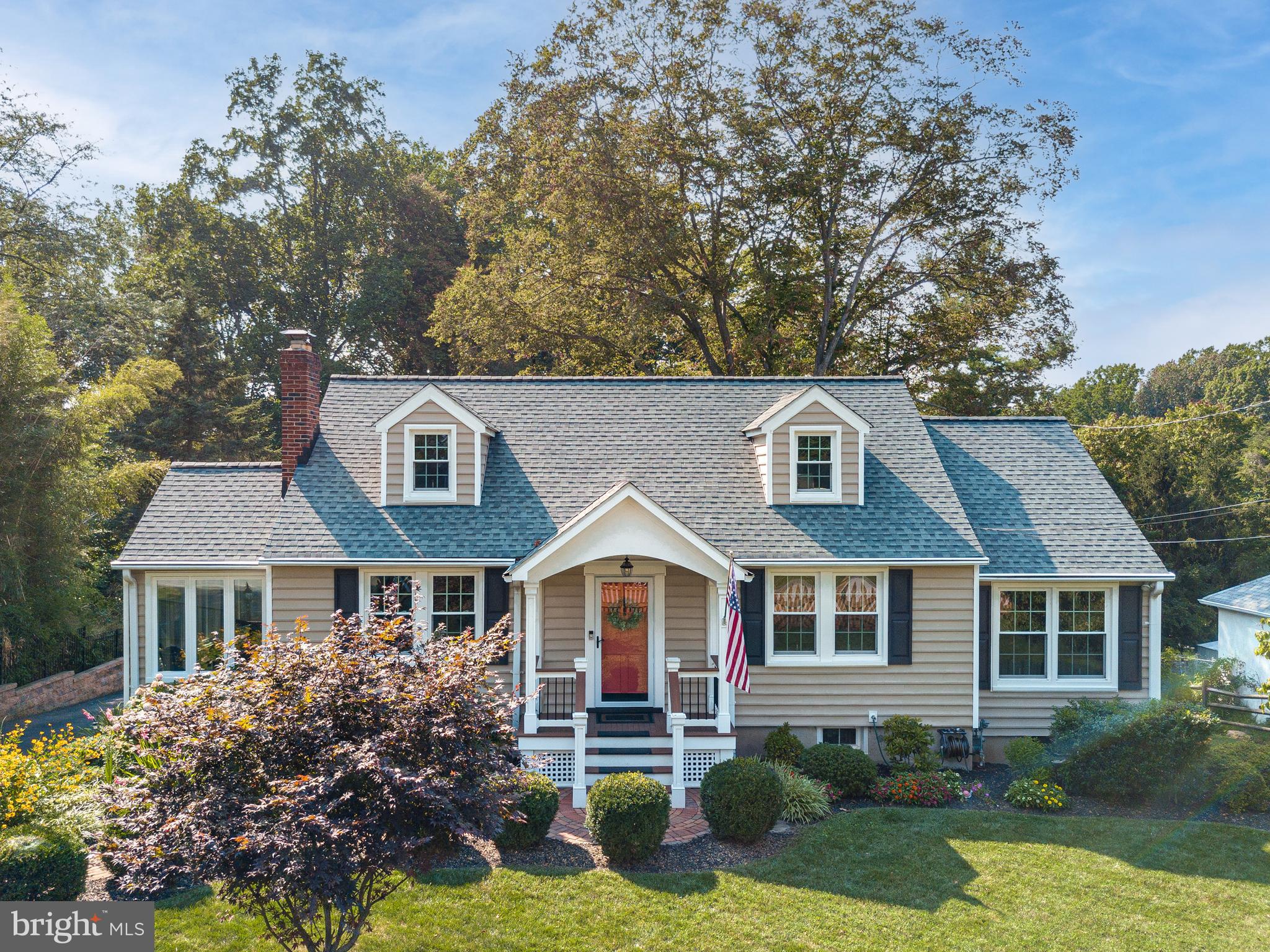 1624 Providence Road Towson, MD 21286 - Photo 3 of 68 Picture-perfect Cape Cod with modern amenities