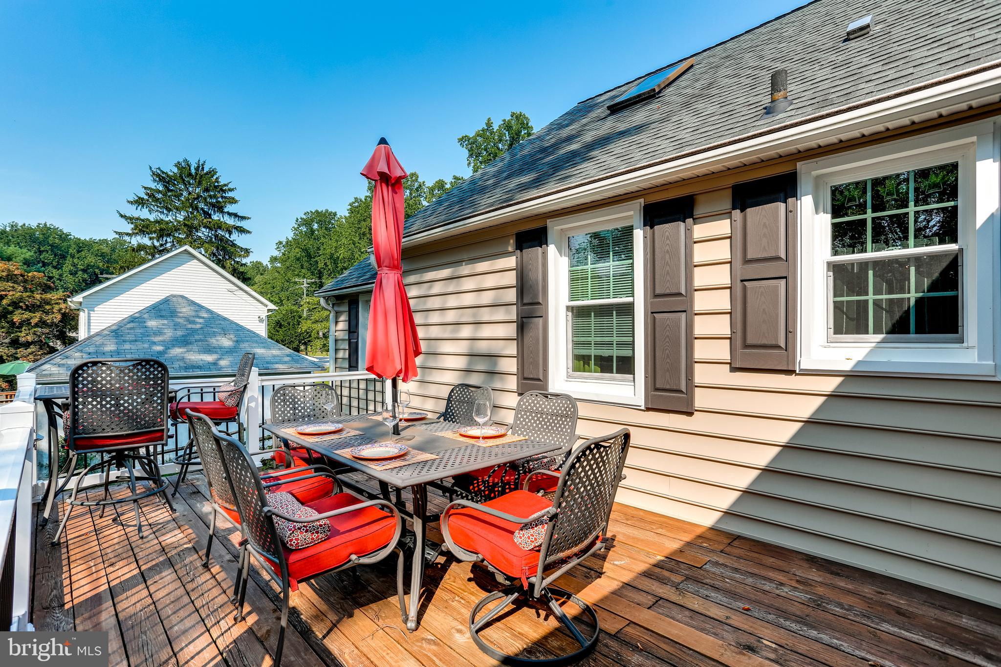 1624 Providence Road Towson, MD 21286 - Photo 54 of 68 Deck with stairs to back yard