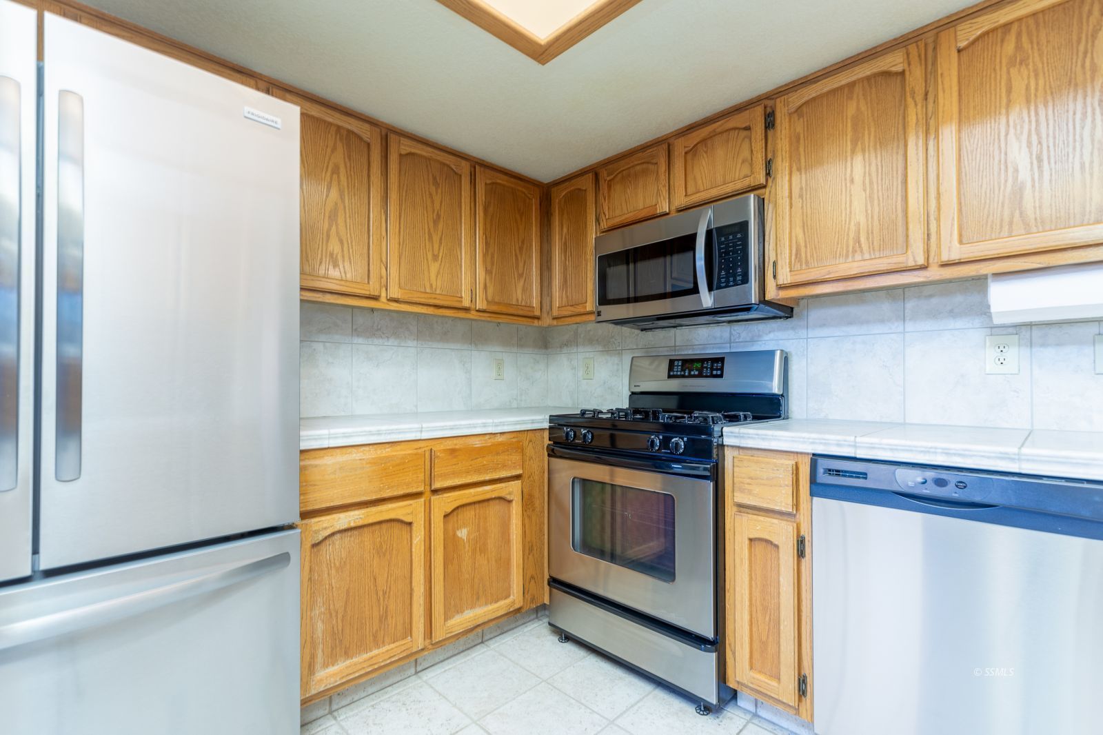317 East Haloid Avenue Ridgecrest, CA 93555 - Photo 9 of 29