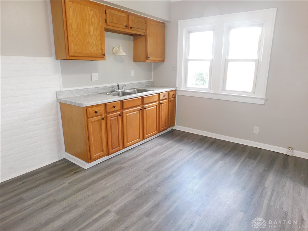 614 Stanton Avenue Springfield, OH 45503 - Photo 9 of 14