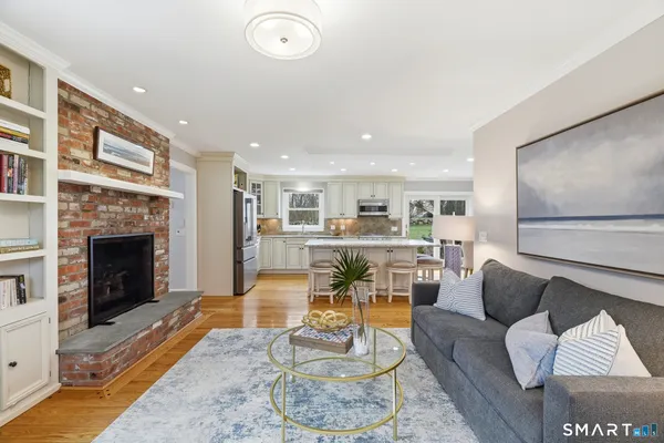 $1,095,000 | 10 Trolley Crossing, Old Saybrook, CT 06475