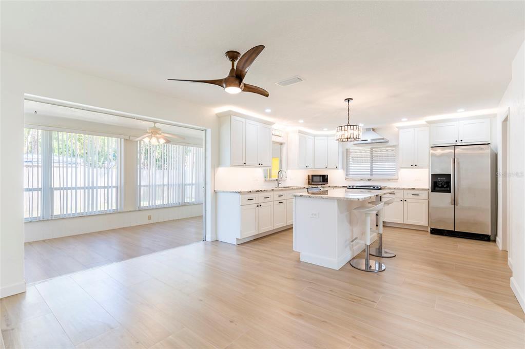 2019 Inner Circle South St. Petersburg, FL 33712 - Photo 11 of 42