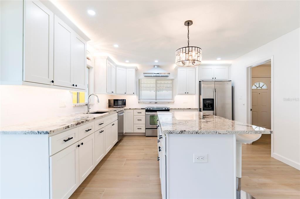 2019 Inner Circle South St. Petersburg, FL 33712 - Photo 13 of 42