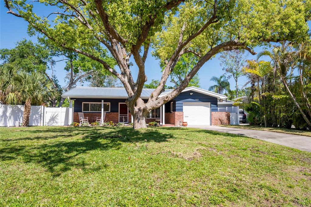 2019 Inner Circle South St. Petersburg, FL 33712 - Photo 35 of 42