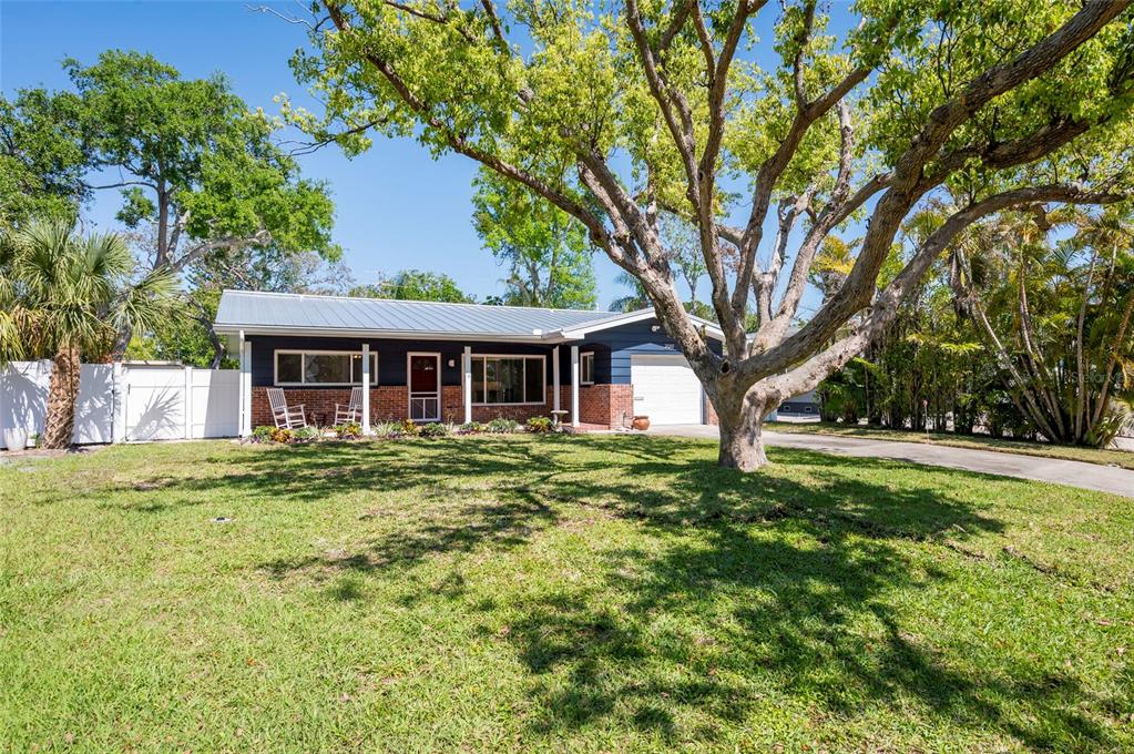 2019 Inner Circle South St. Petersburg, FL 33712 - Photo 36 of 42