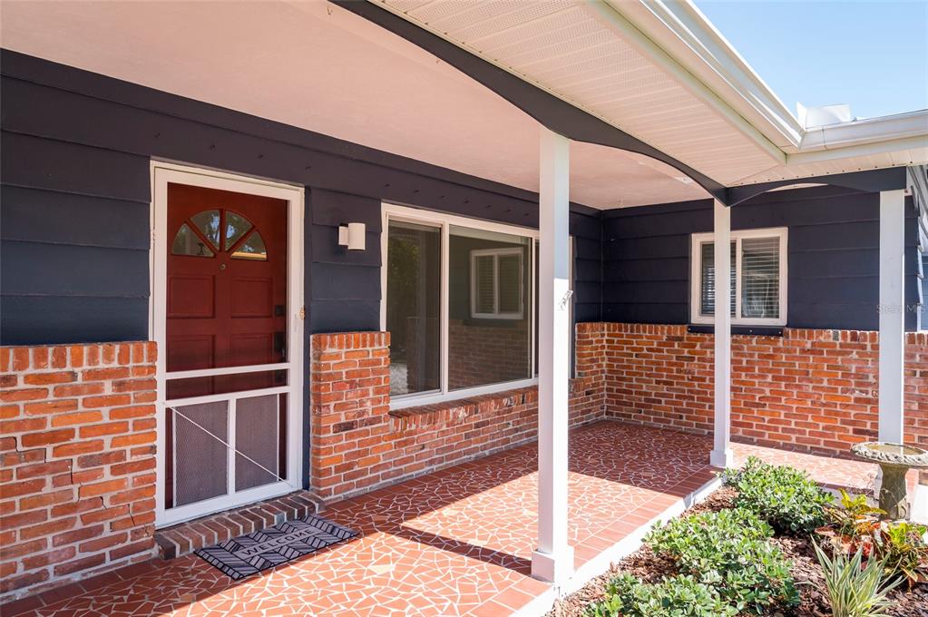 2019 Inner Circle South St. Petersburg, FL 33712 - Photo 4 of 42