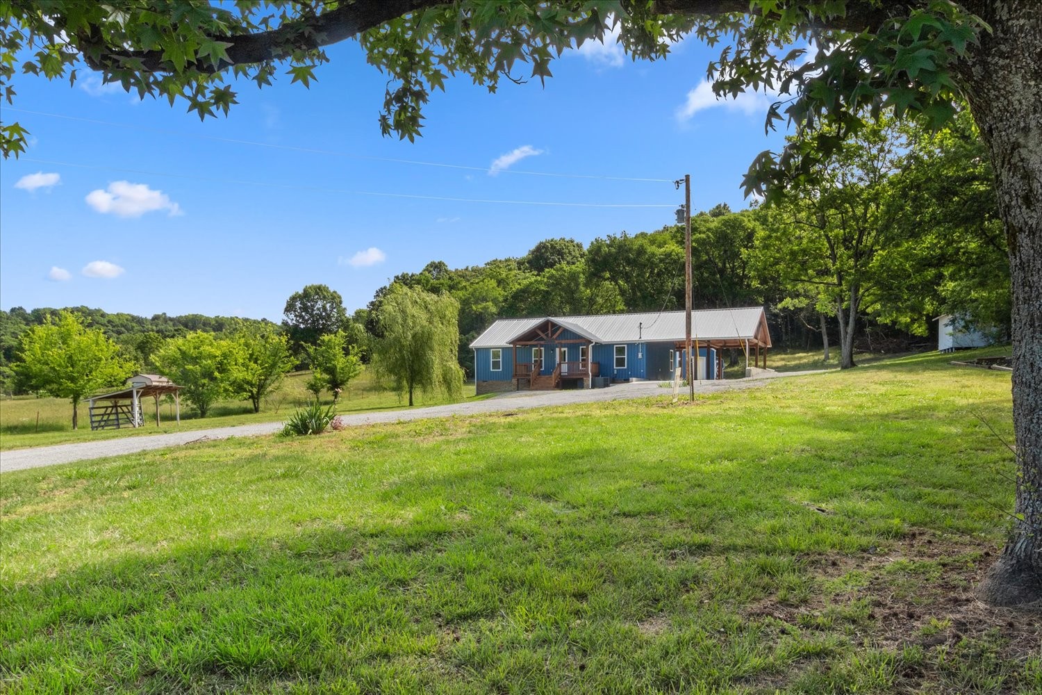 402 Cortner Hollow Road Petersburg, TN 37144 - Photo 4 of 54