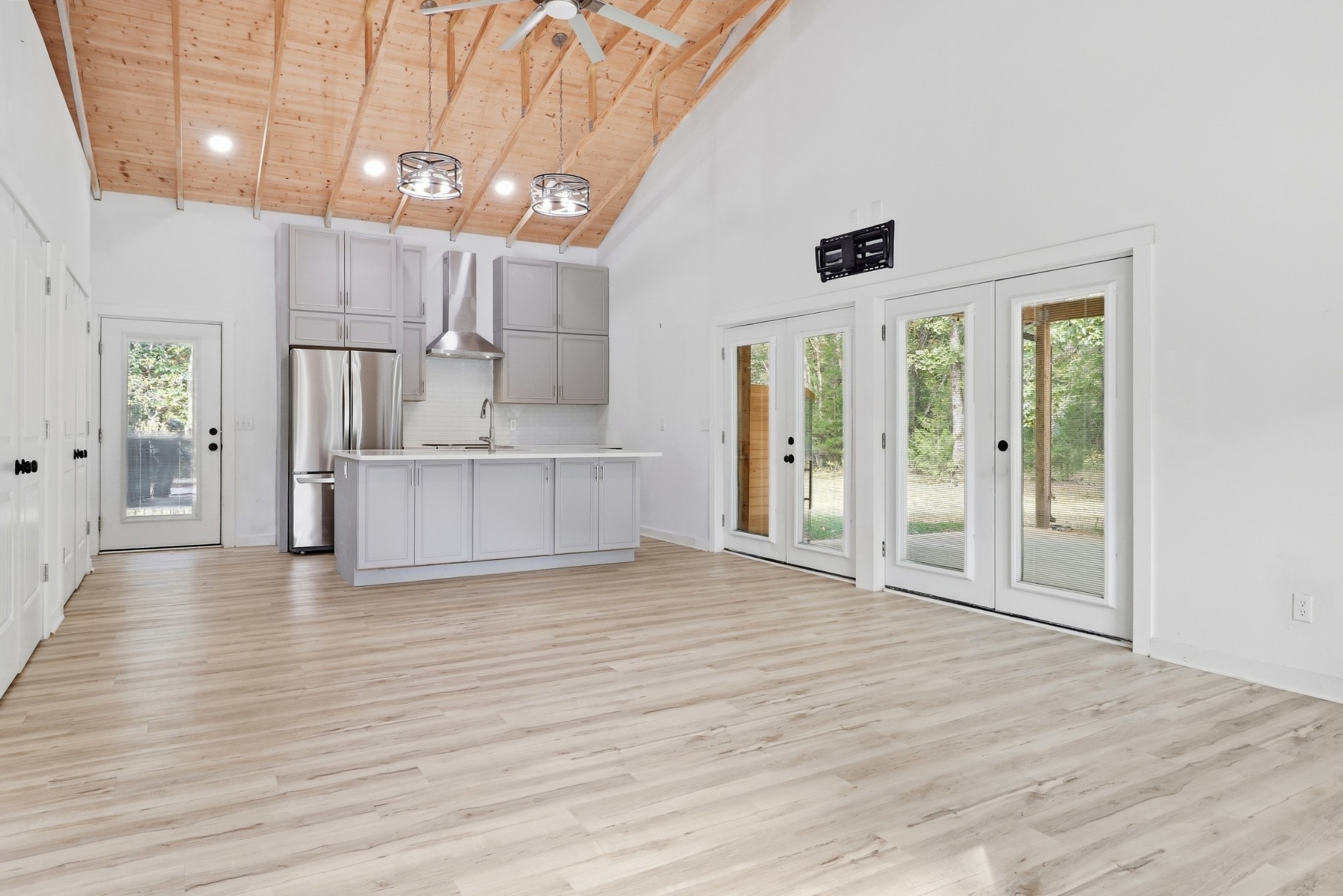 2001 Smith Hall Road Murfreesboro, TN 37130 - Photo 13 of 29 Gallery Image 13