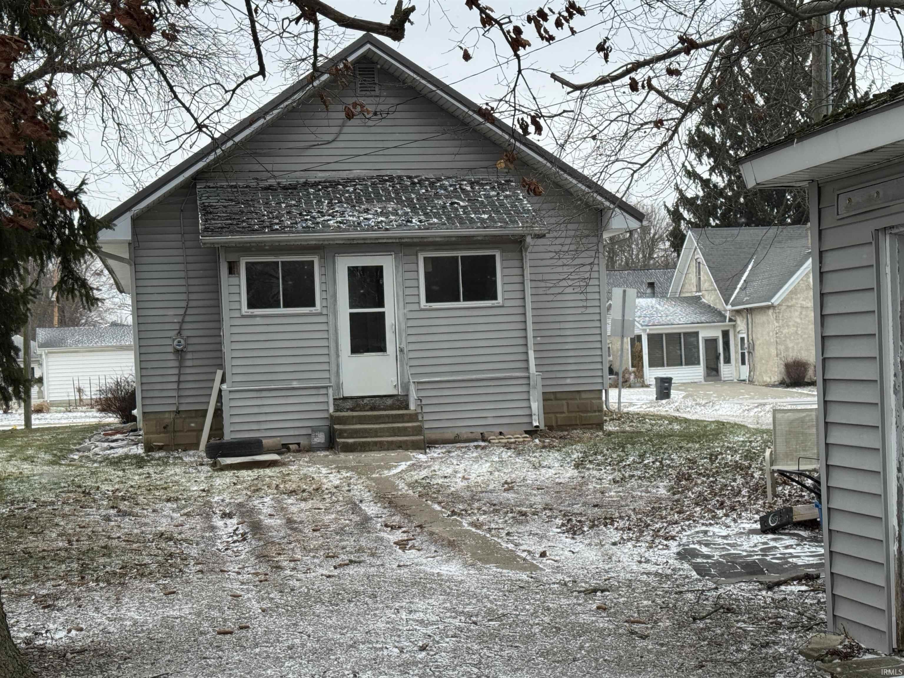 1115 Adams Street Decatur, IN 46733 - Photo 2 of 22