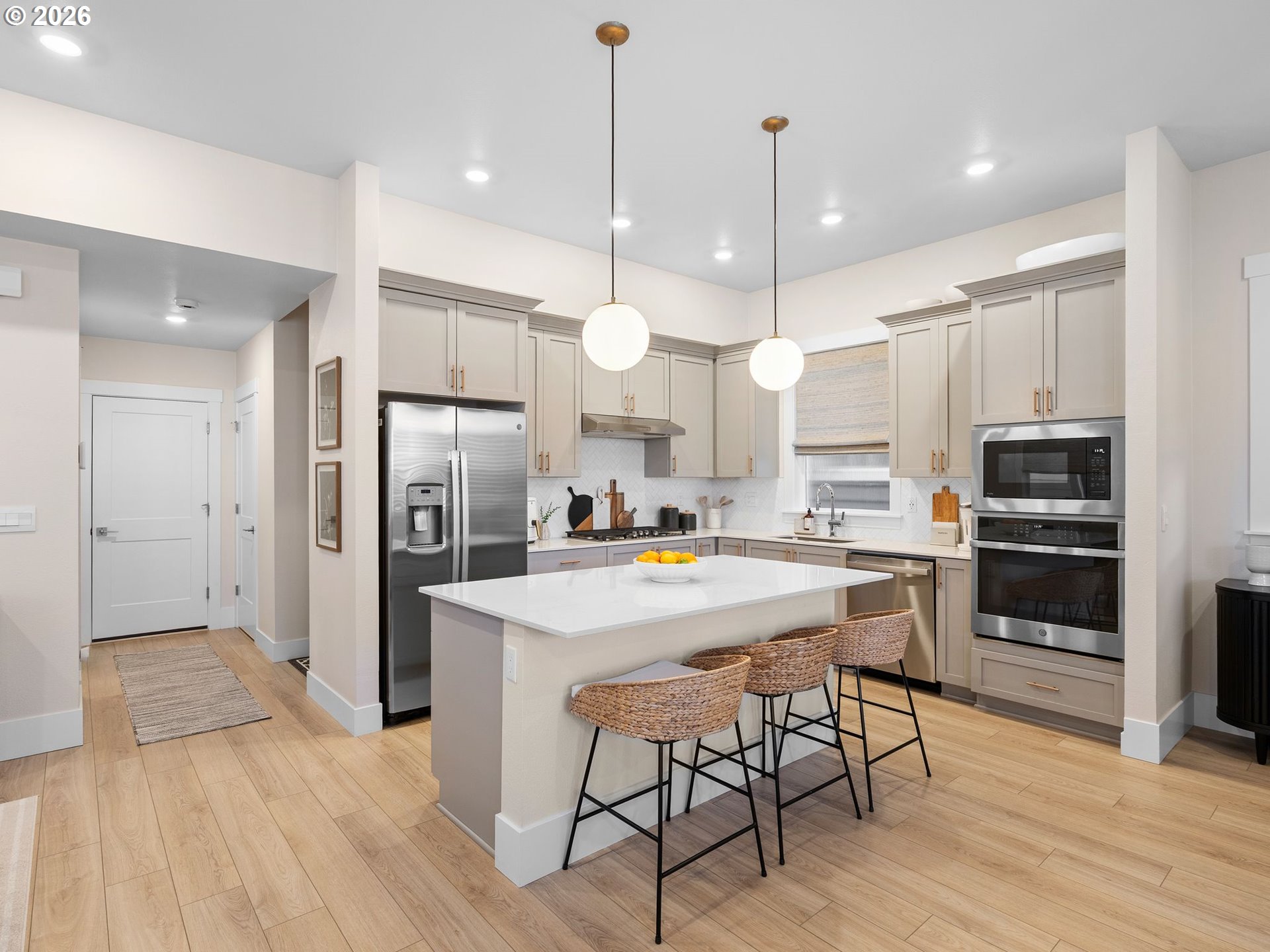 13728 Southwest 166th Avenue Beaverton, OR 97007 - Photo 6 of 42