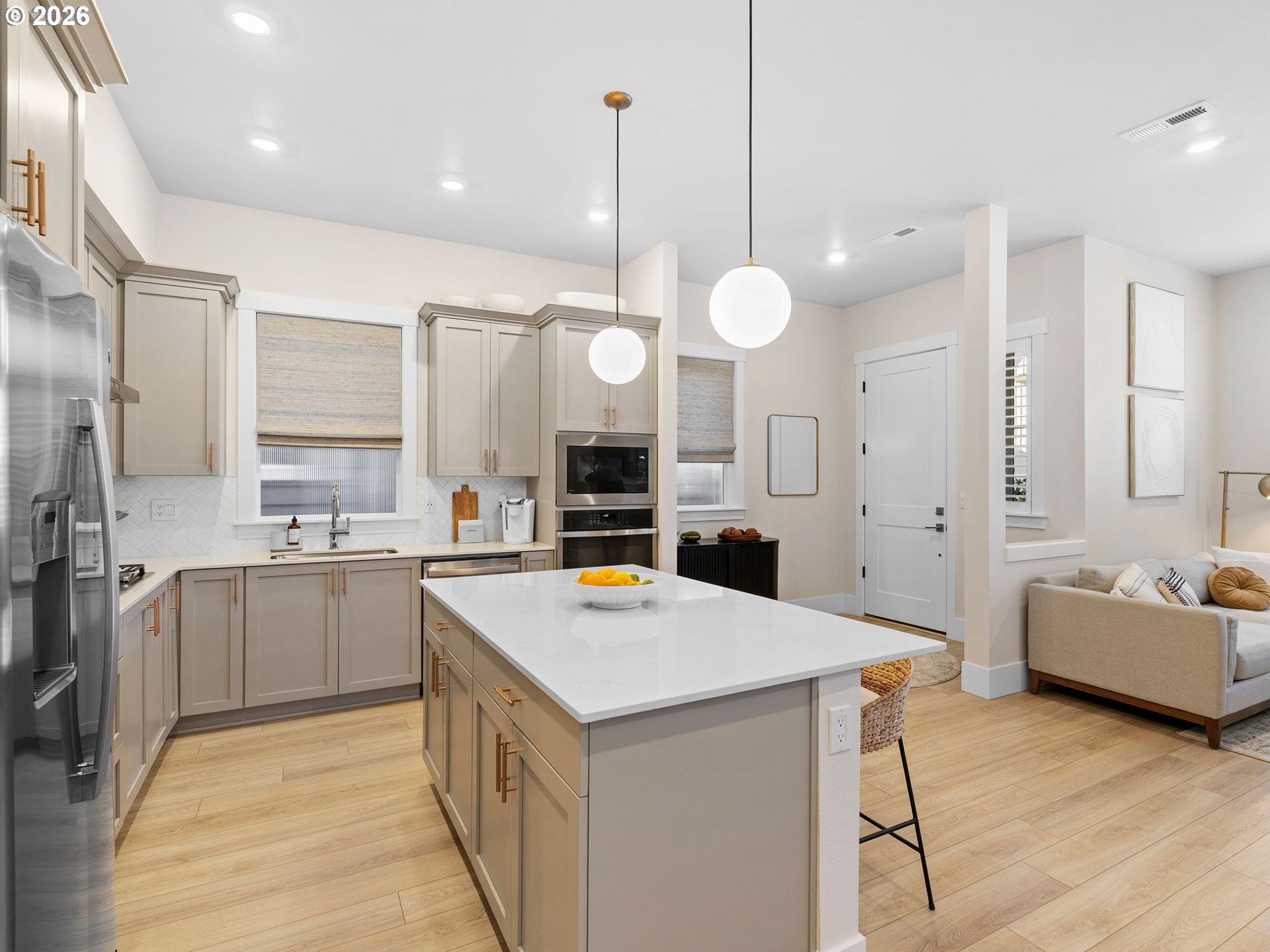 13728 Southwest 166th Avenue Beaverton, OR 97007 - Photo 7 of 42