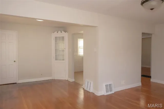 $1,175 | 10131 Cabot Drive, St. Louis, MO 63137