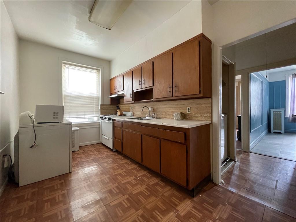 81 Bay 7th Street Brooklyn, NY 11228 - Photo 4 of 15