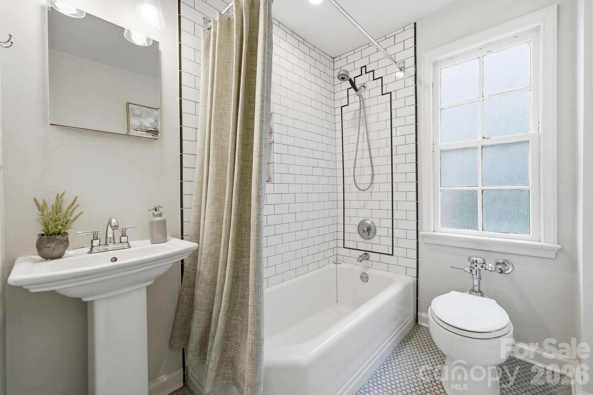 102 Colville Road, Unit 51A Charlotte, NC 28207 - Photo 17 of 19