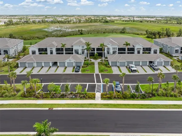 $399,000 | 12550 Galapagos Court, Unit 208, Venice, FL 34293