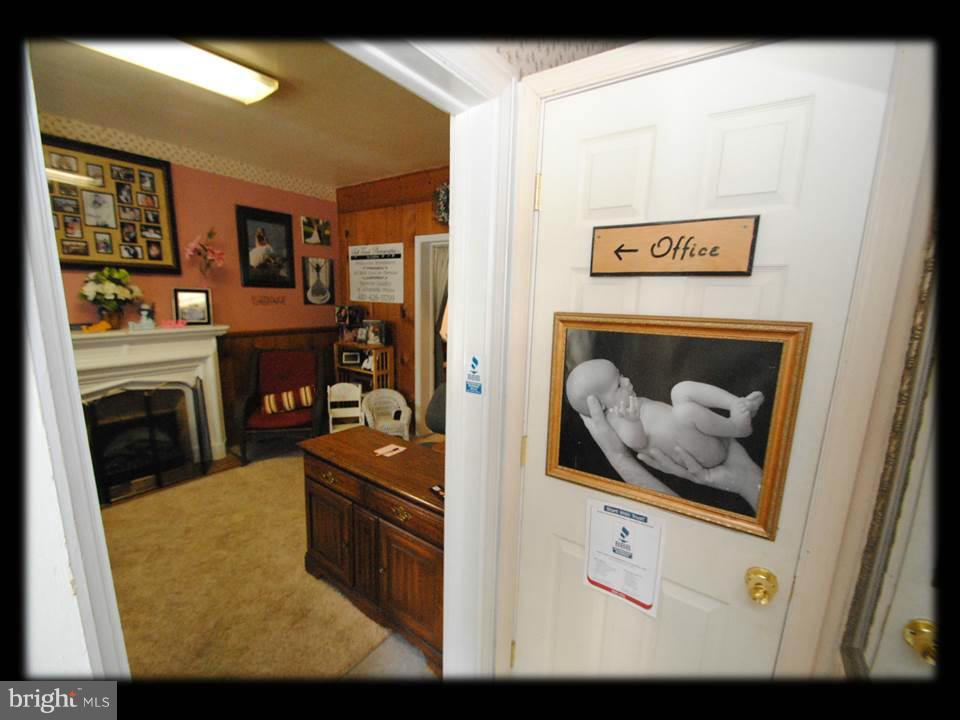 5123 Harford Road Baltimore, MD 21214 - Photo 4 of 12 Interior (General)
