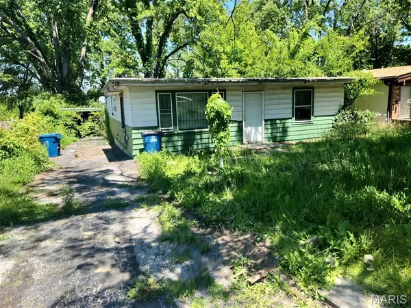 $29,900 | 7497 Rowles Avenue, St. Louis, MO 63135