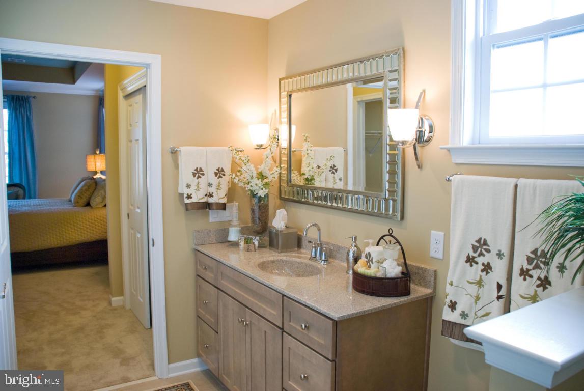 430 Founders Way, Unit 151 Lititz, PA 17543 - Photo 12 of 20 Gallery Image 12