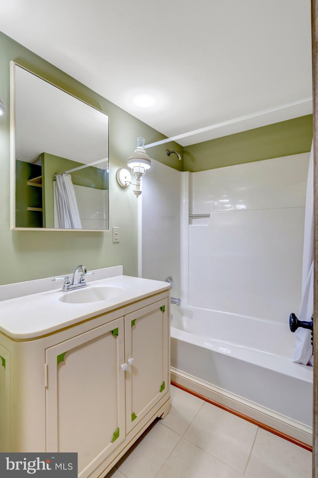 7430 Clifton Road Clifton, VA 20124 - Photo 54 of 90 Gallery Image 54