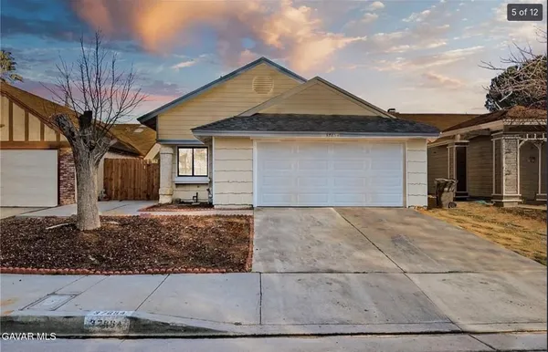 $2,750 | 37654 Melton Avenue, Palmdale, CA 93550