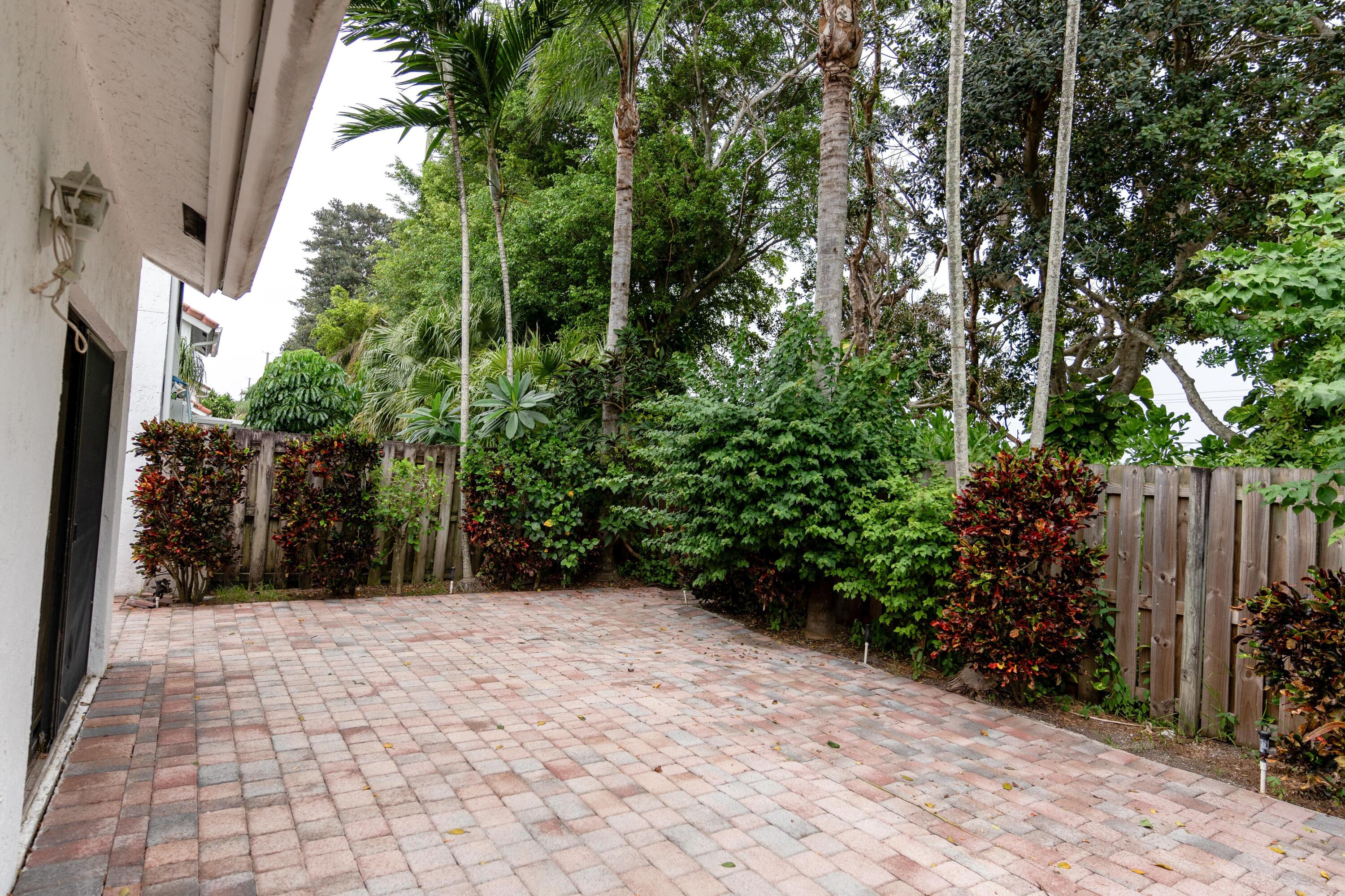 21712 Wapford Way Boca Raton, FL 33486 - Photo 20 of 23 WhatsApp Image 2026-05-15 at 12.06.24