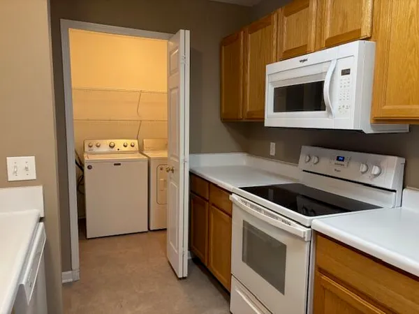 $2,100 | 4303 Inverness Street, Dexter, MI 48130