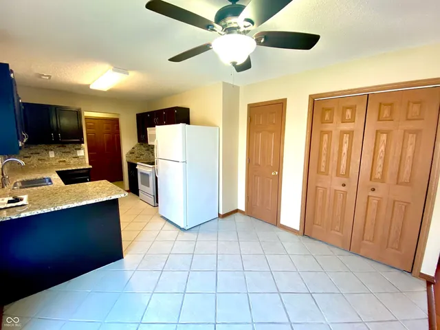 $305,000 | 440 Lockerbie Lane, Pittsboro, IN 46167