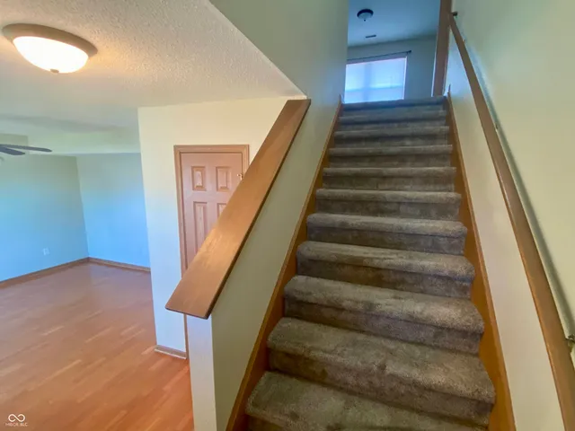 $305,000 | 440 Lockerbie Lane, Pittsboro, IN 46167