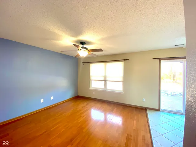 $305,000 | 440 Lockerbie Lane, Pittsboro, IN 46167