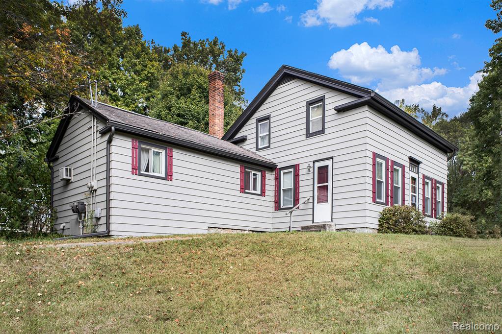 1340 County Farm Road Howell, MI 48843 - Photo 2 of 32 Gallery Image 2