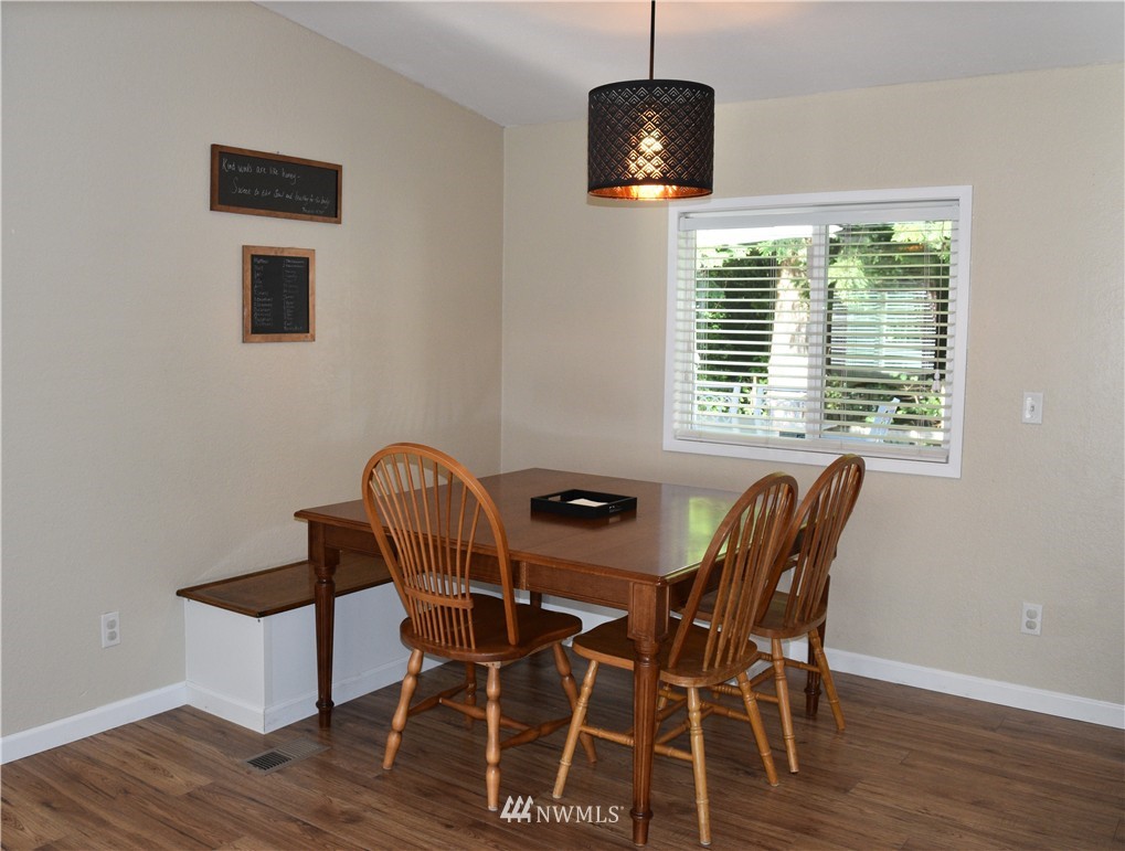 17552 Southeast 133rd Street Renton, WA 98059 - Photo 4 of 18