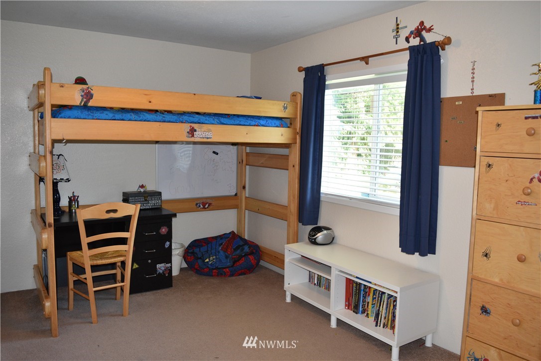 17552 Southeast 133rd Street Renton, WA 98059 - Photo 9 of 18