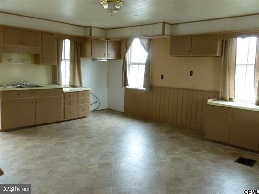 490 Mundis Mill Road York, PA 17406 - Photo 12 of 28 Gallery Image 12