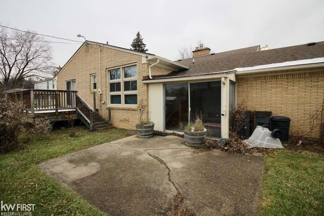 2225 Miller Road Flint, MI 48503 - Photo 4 of 33 50001387-4.JPG